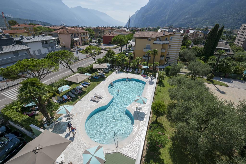 Hotel Bristol Riva del Garda Exteriör bild